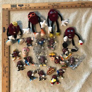 Lot Set - Vintage 80s 90s Y2K Hardees California Dancing Raisins Figures